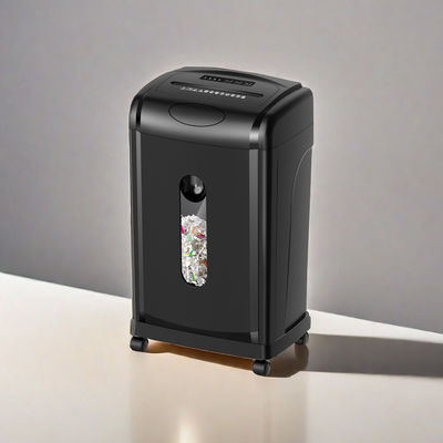 18 أوراق عالية الكمية محطم آلة العمل الثقيل المنزل محطم 1.8m / min